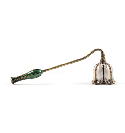 Petal candle snuffer