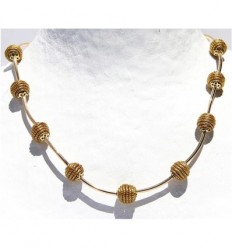 Collier en or végétal